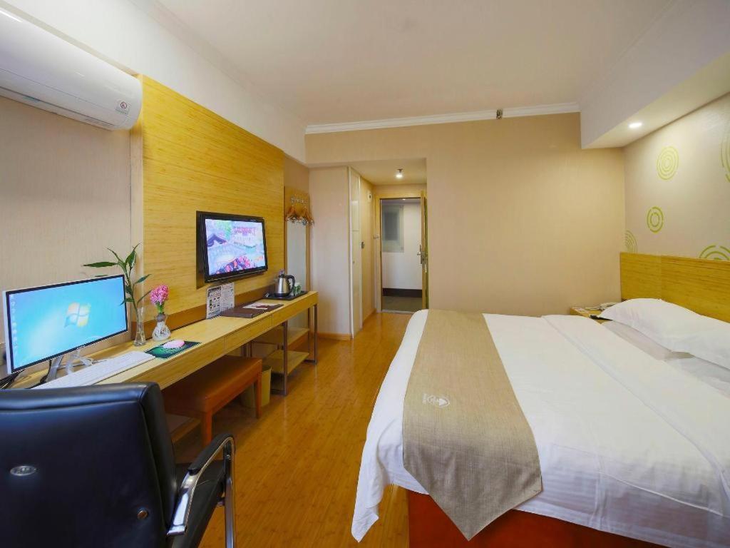 Greentree Inn Shanghai Guangxin Road Tongji Hospital Express Hotel Esterno foto